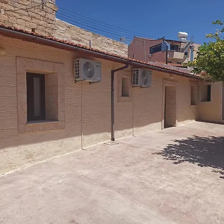 Cottage In Anogyra Exterior photo